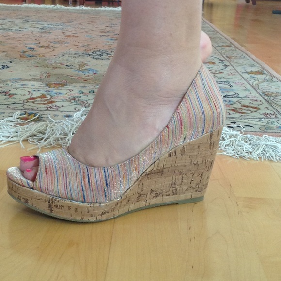 Shoe