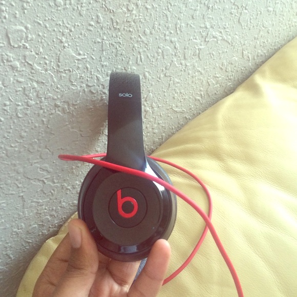 Solo beats by dr dre - Picture 1 of 4