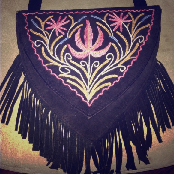 Black fringe side bag!