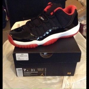 Jordan low bred 11