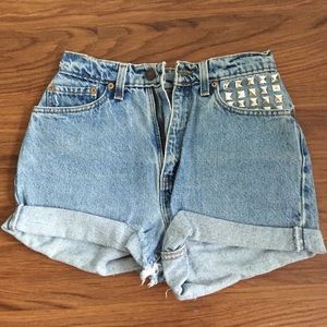 High Waisted Levi Shorts