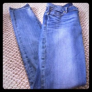 Juicy couture slim fit jeans size 28