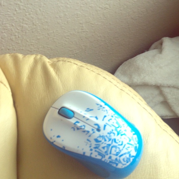 A mouse wireless - Picture 1 of 2