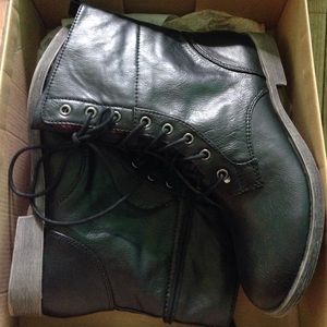 Brand new black combat boots!