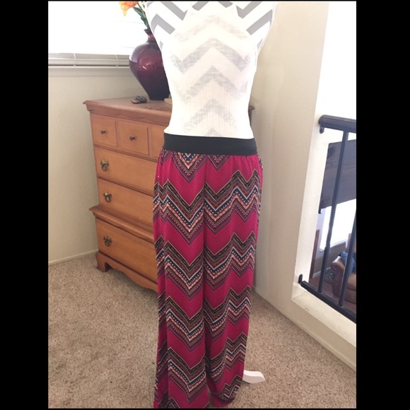 Brand new , never been worn bottoms ❤️ - Picture 2 of 2