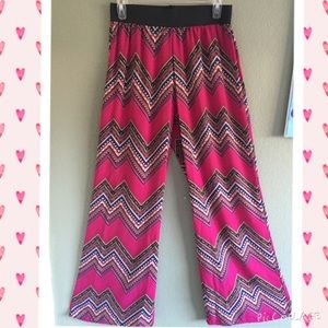 Brand new , never been worn bottoms ❤️