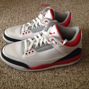 Air Jordan 3s