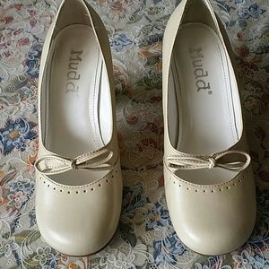 Creme pumps