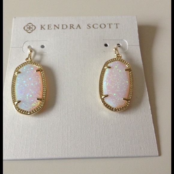 Kendra Scott Dani Earrings - Picture 2 of 4