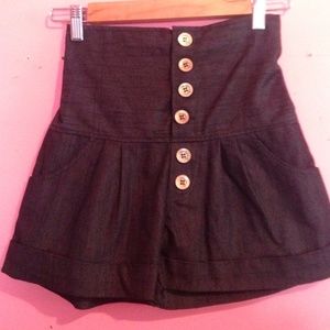 Dark denim high waisted short