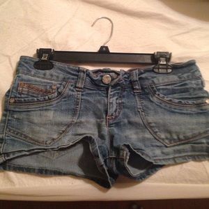 Jean short shorts