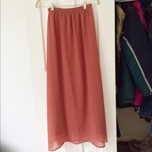 Forever 21 dusty rose maxi skirt