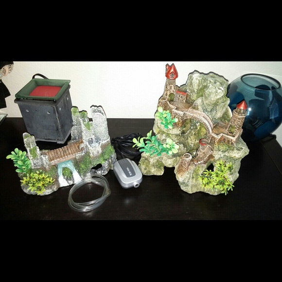 Castle and bridge bubbler for aquairum