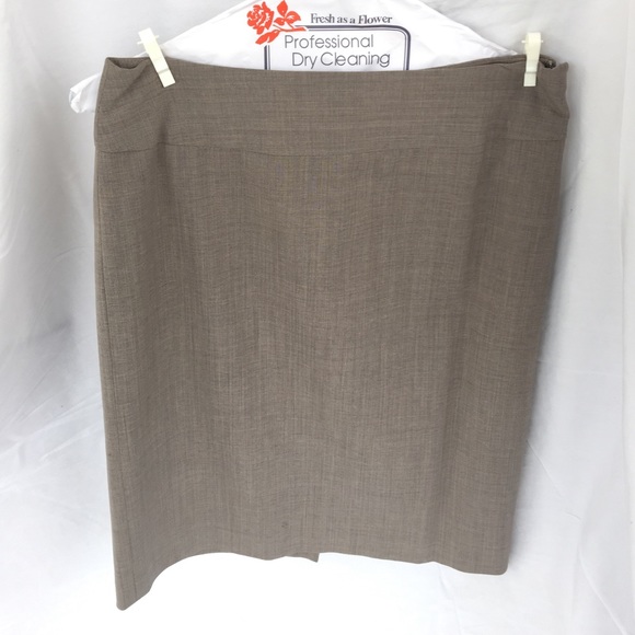 Banana Republic Light Wool Pencil Skirt Size 4