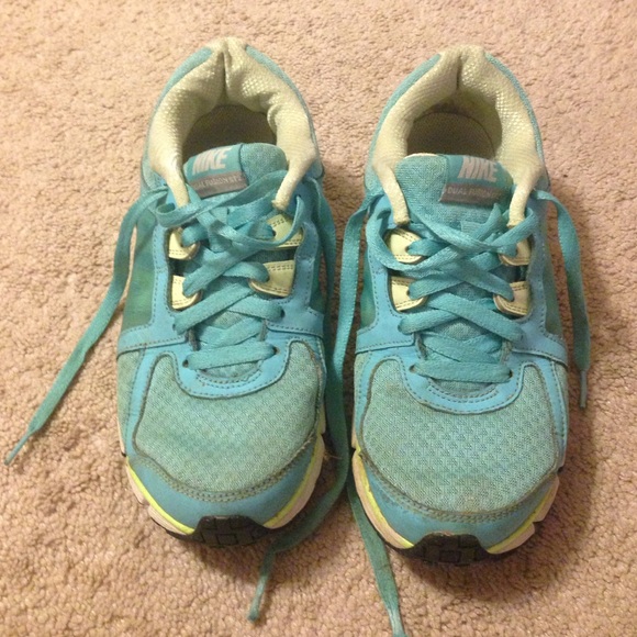 Nike dual fusion running shoes size 8.5