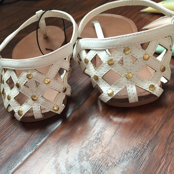 Bundle Sold🔰NWT🔰Brand New Sandals - Picture 3 of 3