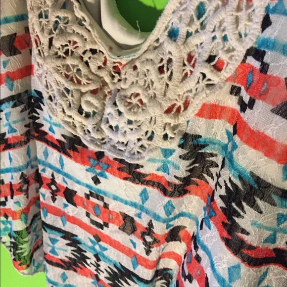 Crop top with lace neck line and cami built in. - Picture 2 of 3