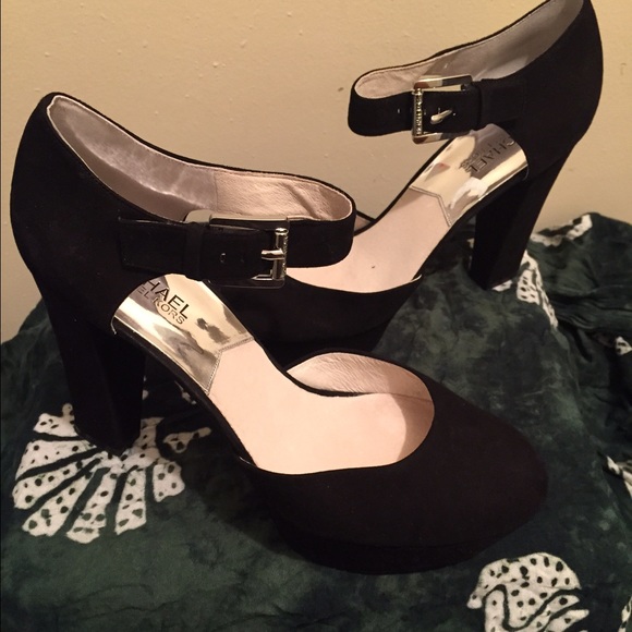Ladies Shoes