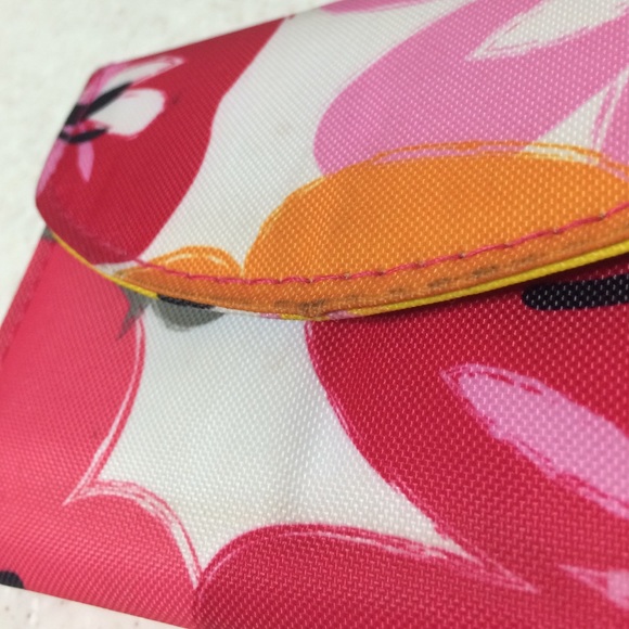 Phone wristlets - Picture 2 of 4