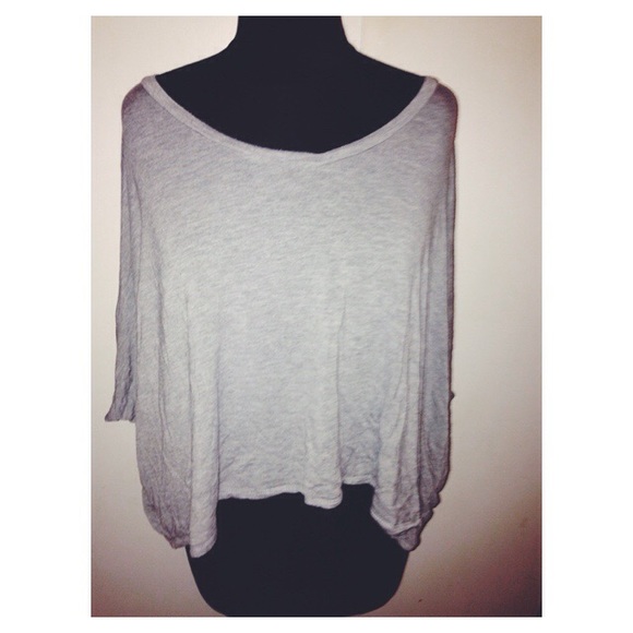 Urban Outfitters Tops - Gray shirt✔️