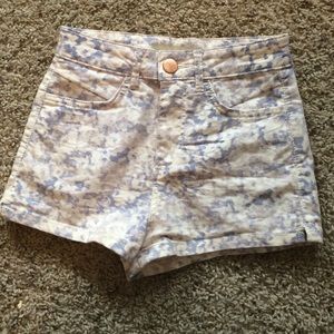 Light wash floral shorts