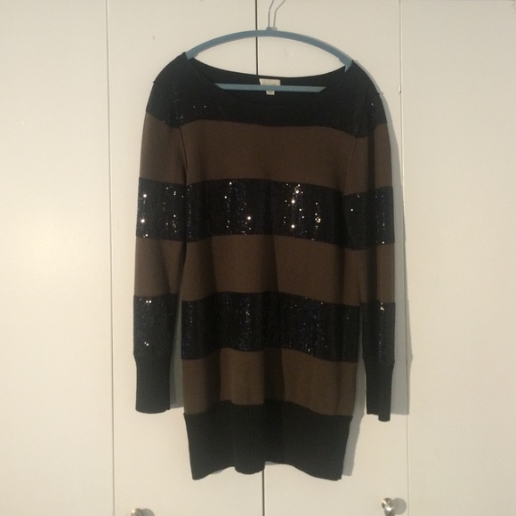 Sparkly sweater dress in khaki and black sequins