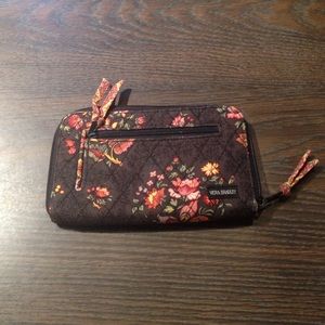 VB retired Chocolate pattern large zip wallet