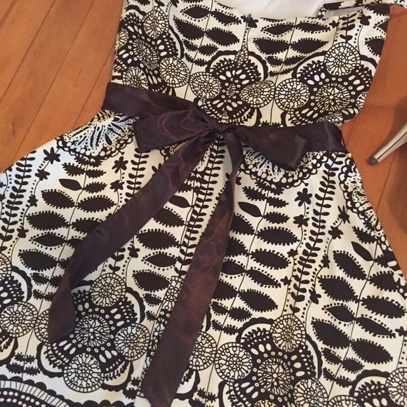 ALYN PAIGE New York brown cream dress 4 - Picture 2 of 4