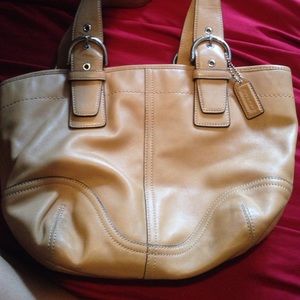 A coach handbag