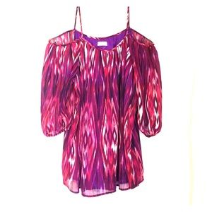 Sleeveless tribal blouse