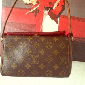 Louis Vuitton recital purse