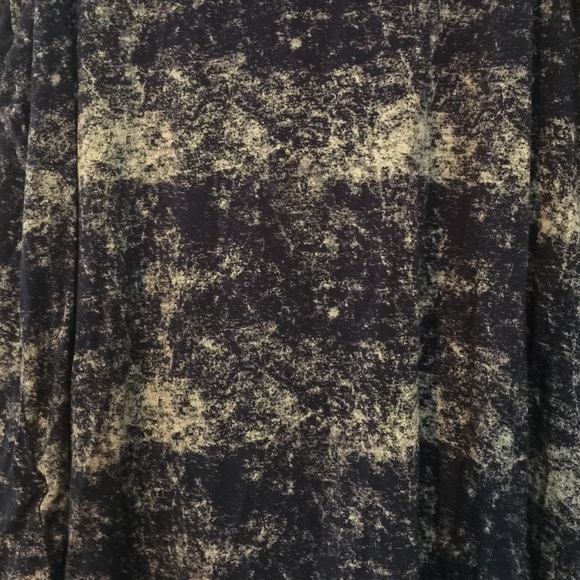 Hoodie sleeveless top! - Picture 3 of 3