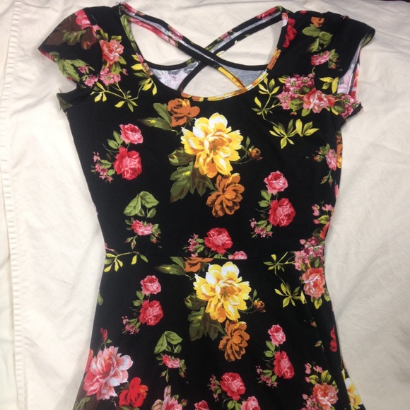 SOLD Brand new summer dress