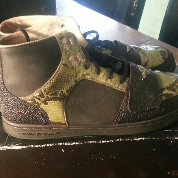 Shoes - Picture 2 of 4