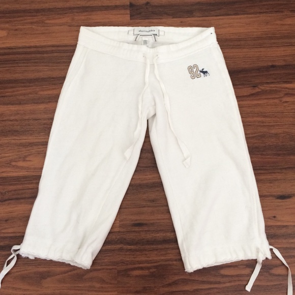 Abercrombie white knee shorts