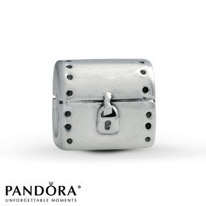 PANDORA treasure chest charm