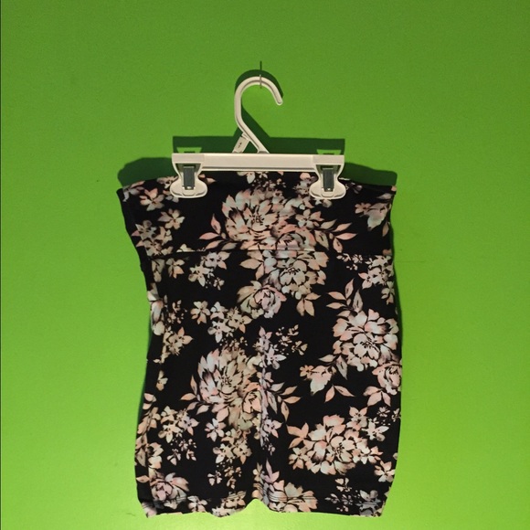 Never worn - Picture 1 of 3