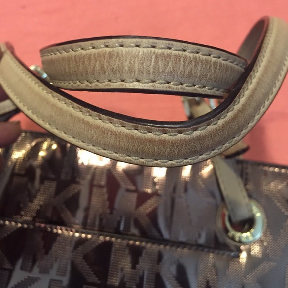 MICHAEL KORS TOTE - Picture 3 of 4