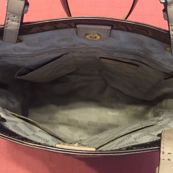 MICHAEL KORS TOTE - Picture 4 of 4