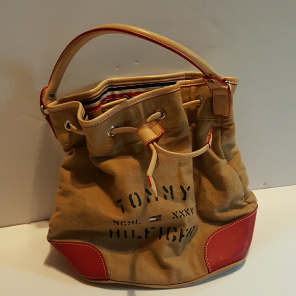 Tommy Hilfiger Handbags - Tommy Hilfiger HandbagFINAL PRICE!!