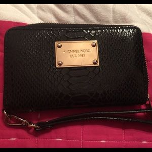 Authentic Michael Kors Wristlet