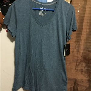 SOLD!Nike workout top