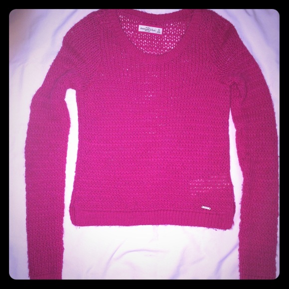 Abercrombie and Fitch cropped pink sweater