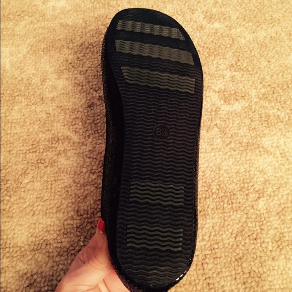 Mossimo Supply Co! Black flats! Never worn! - Picture 4 of 4
