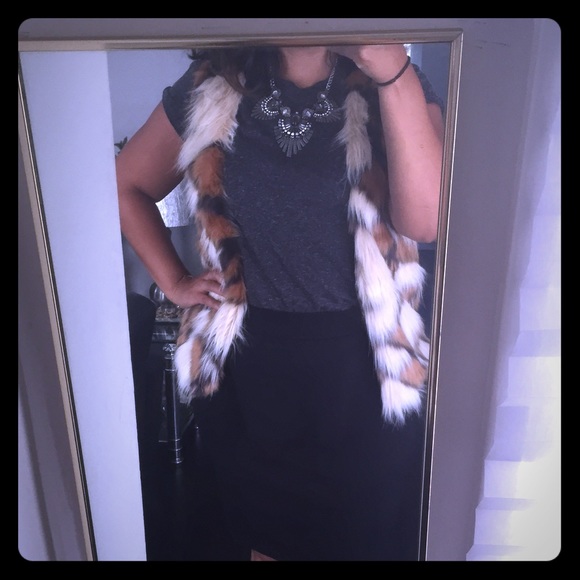 Necessary Clothing faux fur camel vest sz M
