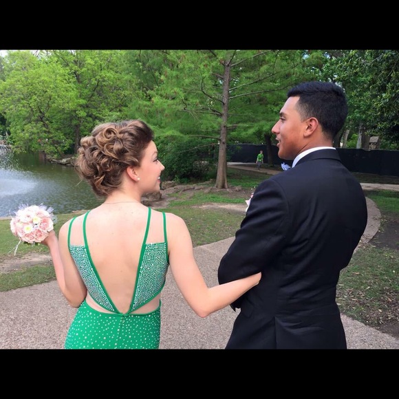 Prom dress.. open to offers - Picture 2 of 4