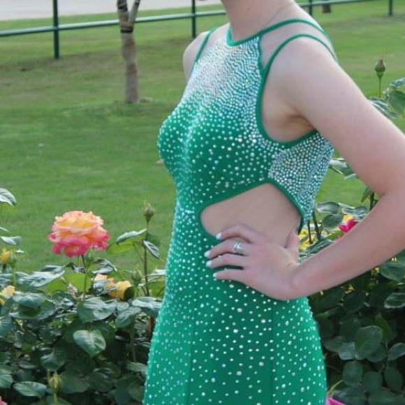 Prom dress.. open to offers - Picture 3 of 4