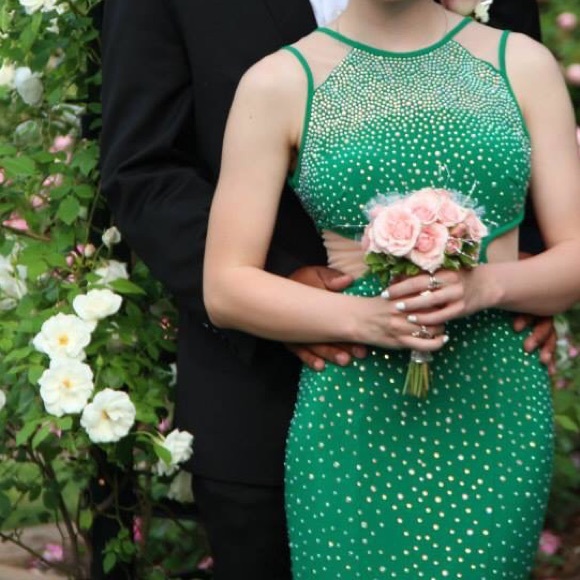 Prom dress.. open to offers - Picture 4 of 4