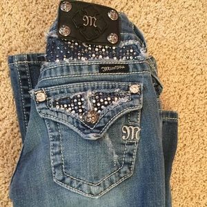 MISS ME RIPPED JEANS!!!