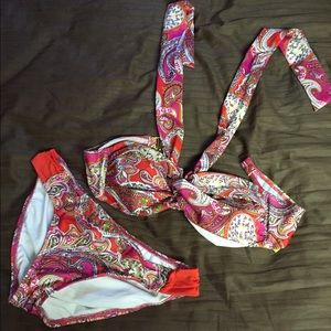 Gianni Bini bikini w halter neck & bikini bottoms